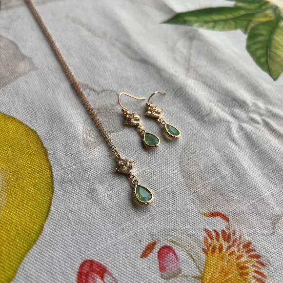 Chalcedony Opal Mint Sea Green Diamond Square Drop Art Deco Romantic Jewelry Set - Picture 6 of 6